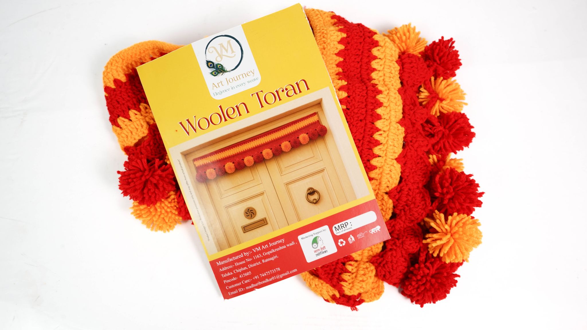 Woolen toran
