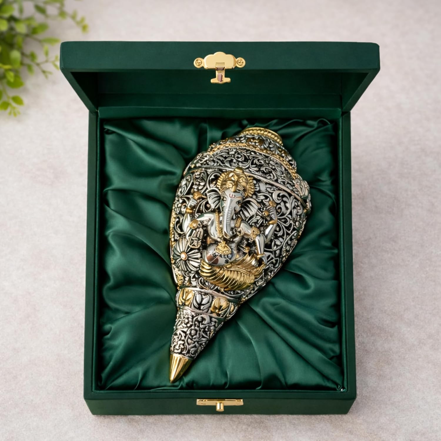 Dev Aastha 999 Pure Silver Plated & 24K Gold Plated Ganesh Shankh | Sacred 3.5 Inch Dual-Tone Conch Shell | Vastu Showpiece for Success & Wealth | Auspicious Pooja Gift.