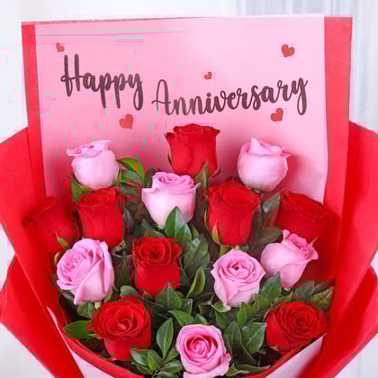 Romantic Rose Radiance Bouquet For Valentine's Day Gift