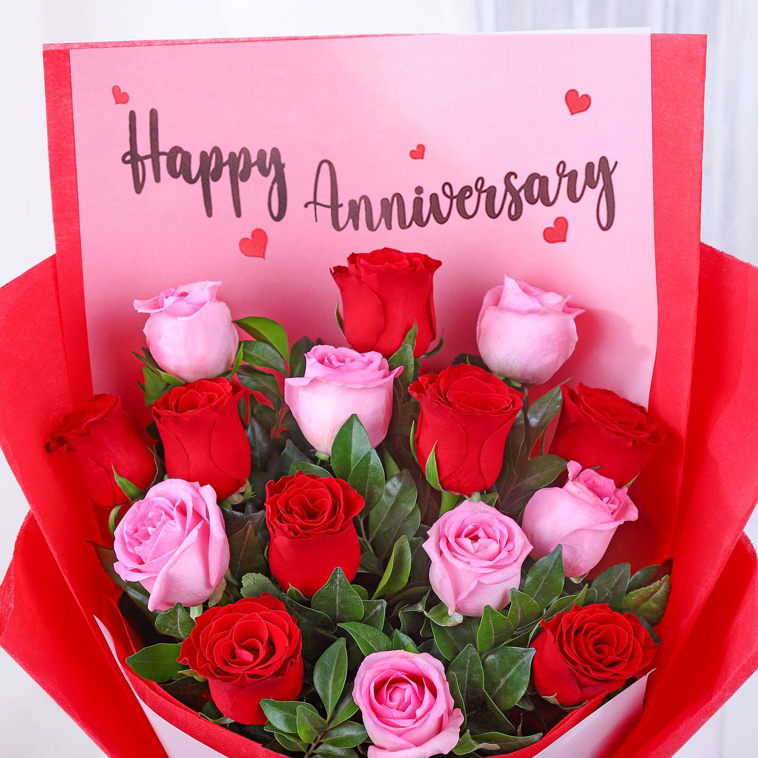 Romantic Rose Radiance Bouquet For Valentine's Day Gift