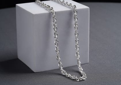 Intertwined Rope Link Chain