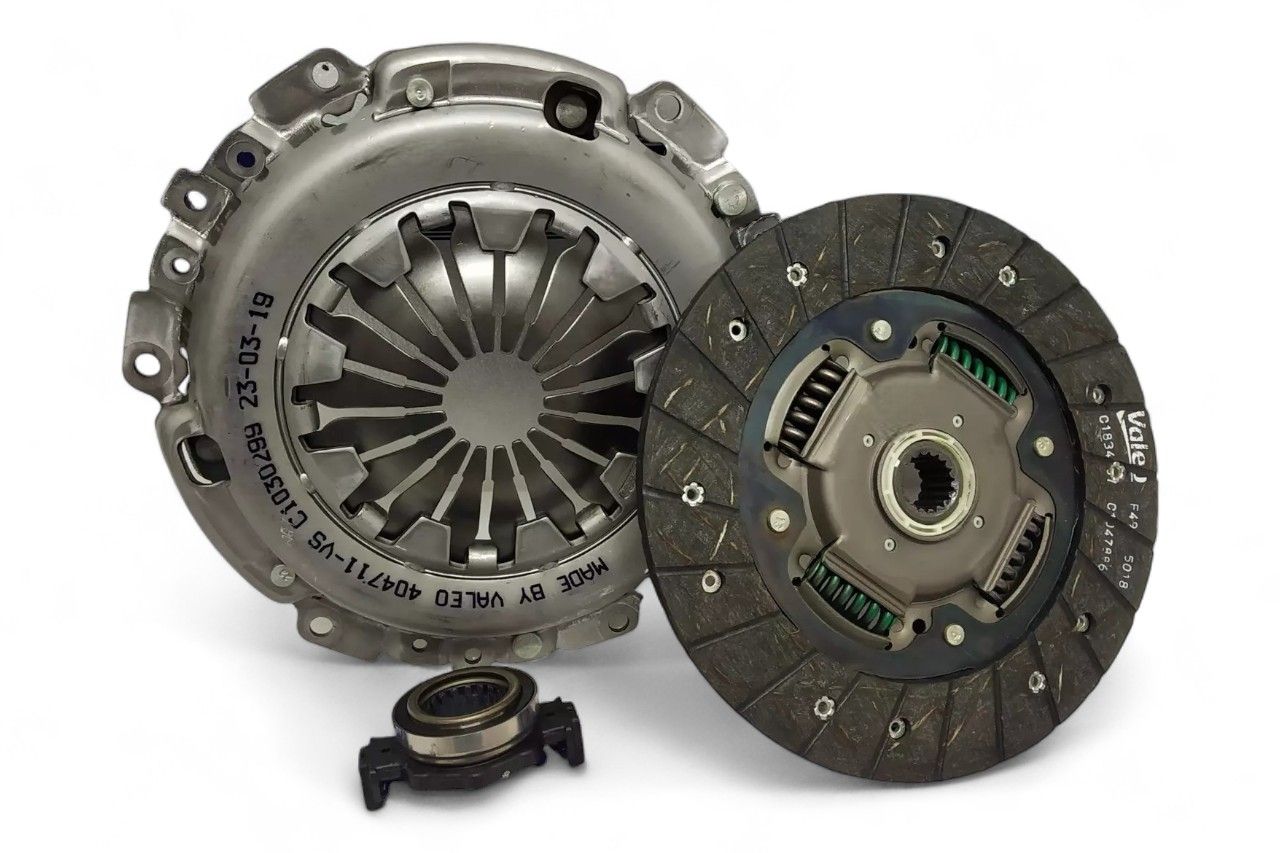 Valeo Clutch Kit (Disc+Pressure Plate+Bearing) 404545