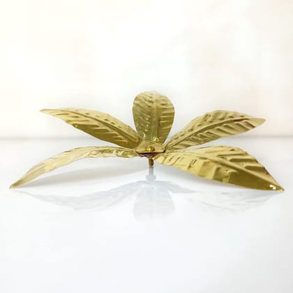 MAYAPURI Pure Brass Amra Pallav for Puja or Original Pital Pooja Aam Patta/Mango Leaves 3.5x3x3.5 inches, For Religious and Worship use, Small Size (Pack of 1)
