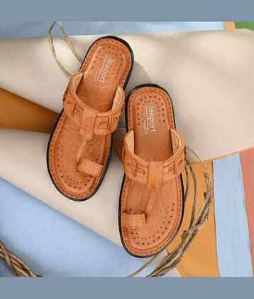 Leeport Beige Kolhapuri Chappal