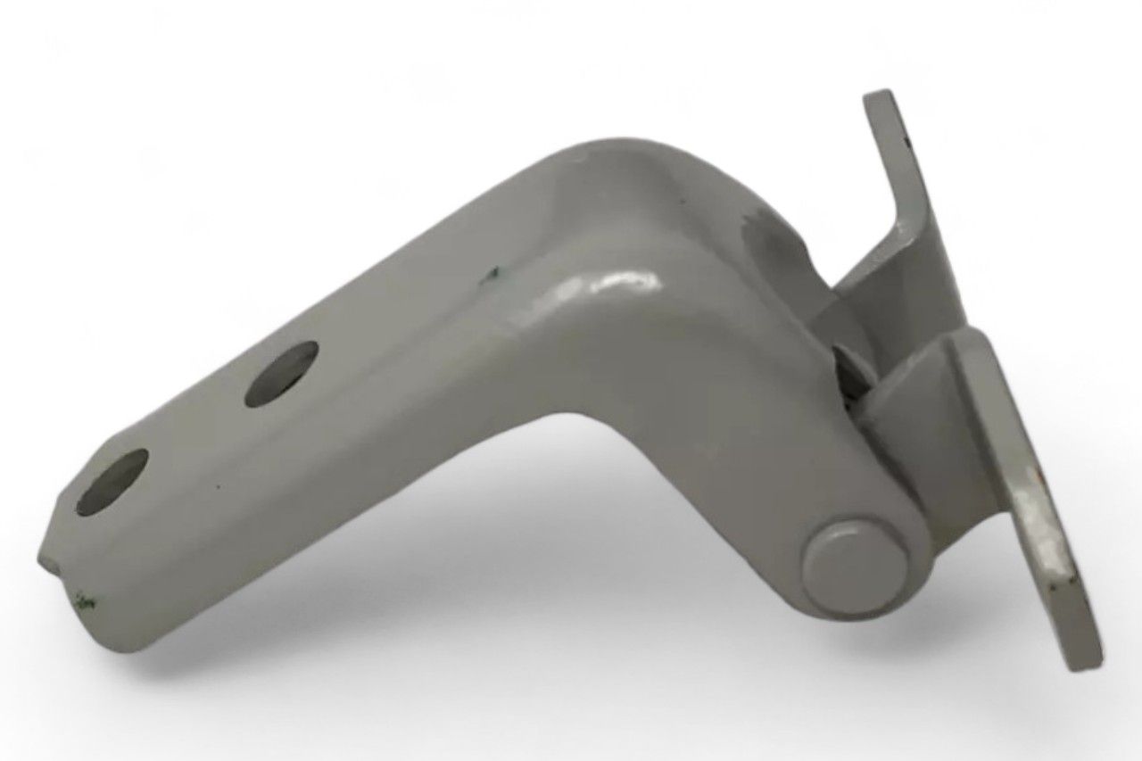 Maruti Suzuki Hinge Front Door Upper - RH 69310M68L00