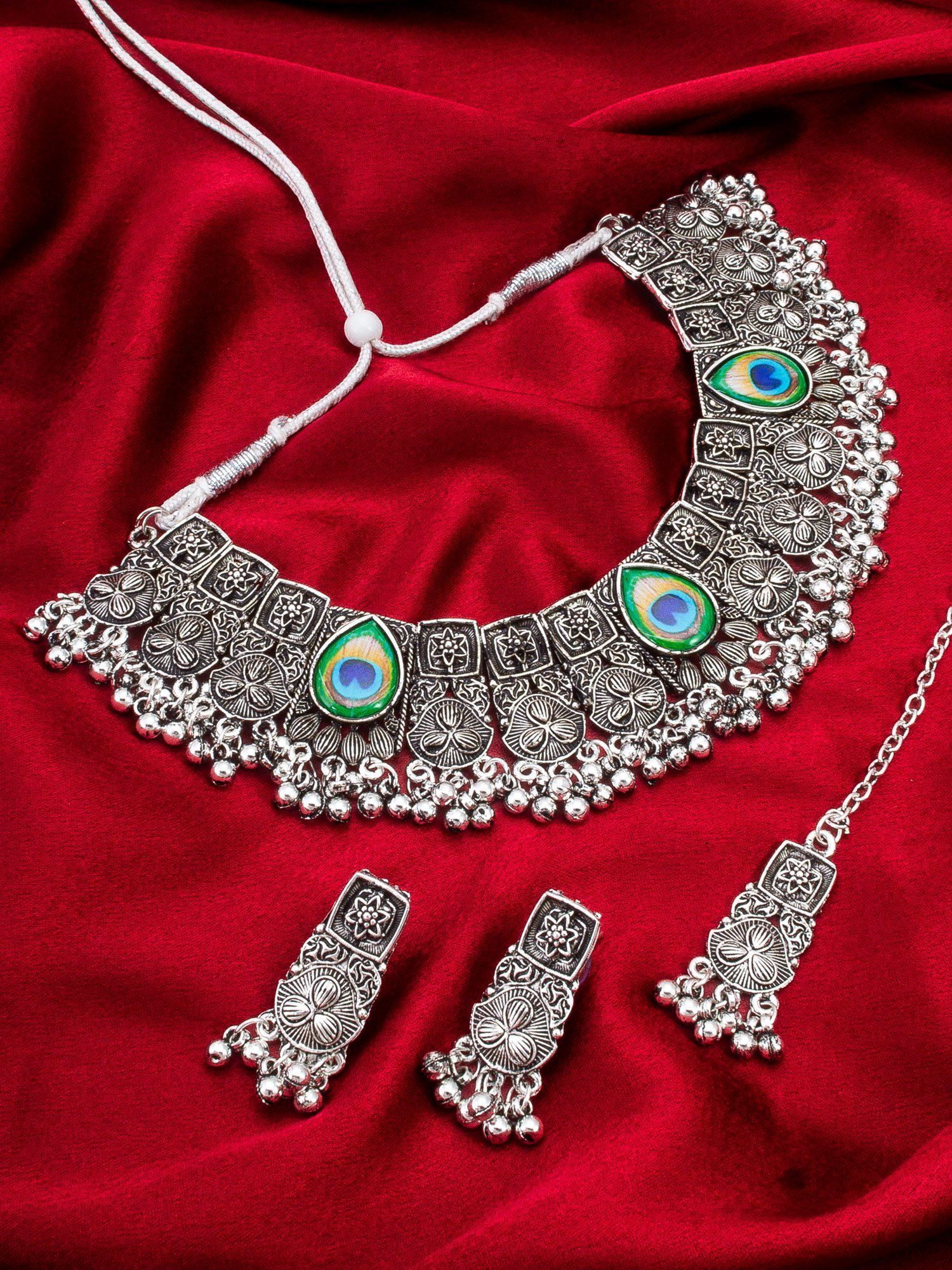 Morison Golden Radiance Necklace Set Exude Confidence and Luxury