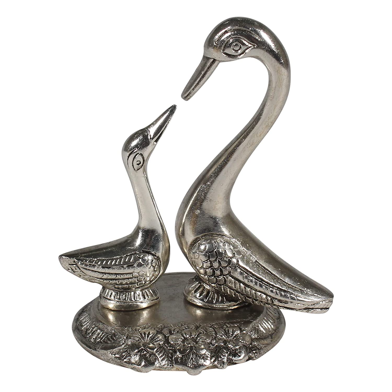 DreamKraft White Metal with Silver Polish Swan Set Statue, Duck Kissing Pair (Size: 12cm X 22cm - Silver)