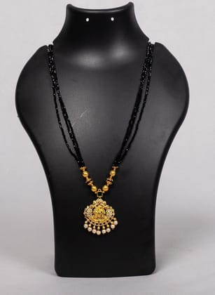 SONCHIRAIYA AP MEPMA BLACK BEADS CHAIN WITH LOCKET SONCHIRAIYA AP MEPMA BLACK BEADS CHAIN WITH LOCKET