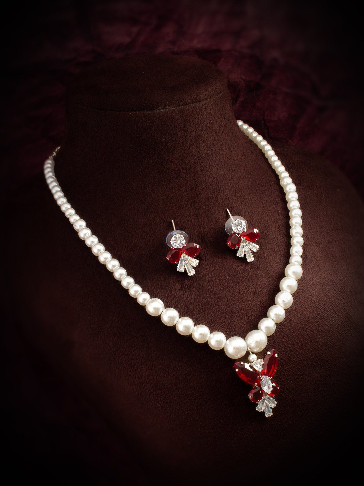 Morison Gleaming Gold Necklace and Earrings Set Crafted for Radiance