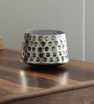 Cocovey Modern Aesthetic Aluminium Flower Vase Pack of 1 L 13 x W 13 x H 18 cm