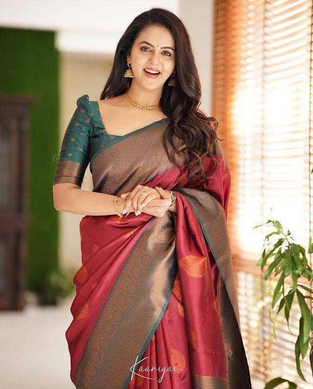 Zari Work Silk Saree With Blouse Piece