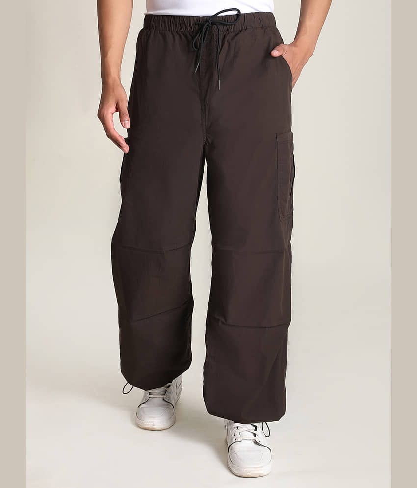 Bene Kleed Men Solid Classic Loose Fit Cargos Trousers