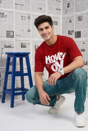 Hue Nox Men's Red Move On Graphic Regular Fit T-Shirt