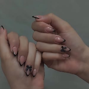 NAILS BY SEENU