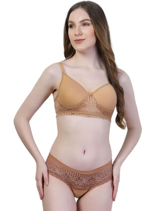 Women�s Designer Lace Lingerie Set | Non-Wired Lightly Padded Full Coverage Bra with Hipster Panty | Soft Fabric, Adjustable Straps, Elegant & Comfortable Innerwear Set Women�s Designer Lace Lingerie Set | Non-Wired Lightly Padded Full Coverage Bra with Hipster Panty | Soft Fabric, Adjustable Straps, Elegant & Comfortable Innerwear Set