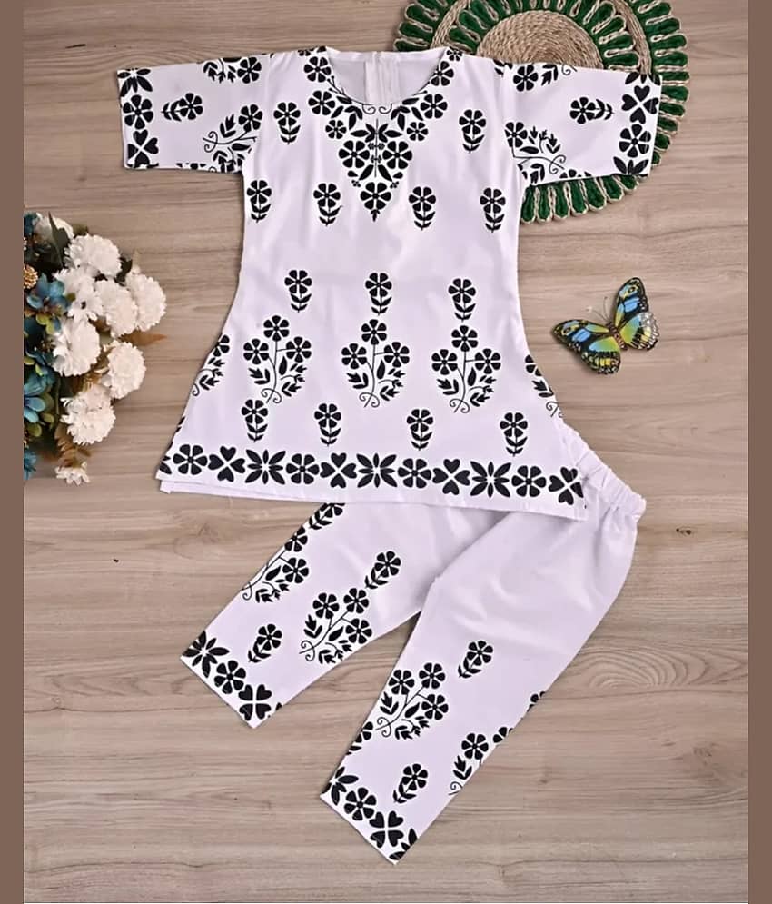 Mullick the designer Pack of 1 Girls Rayon T-shirt & Pants ( White )