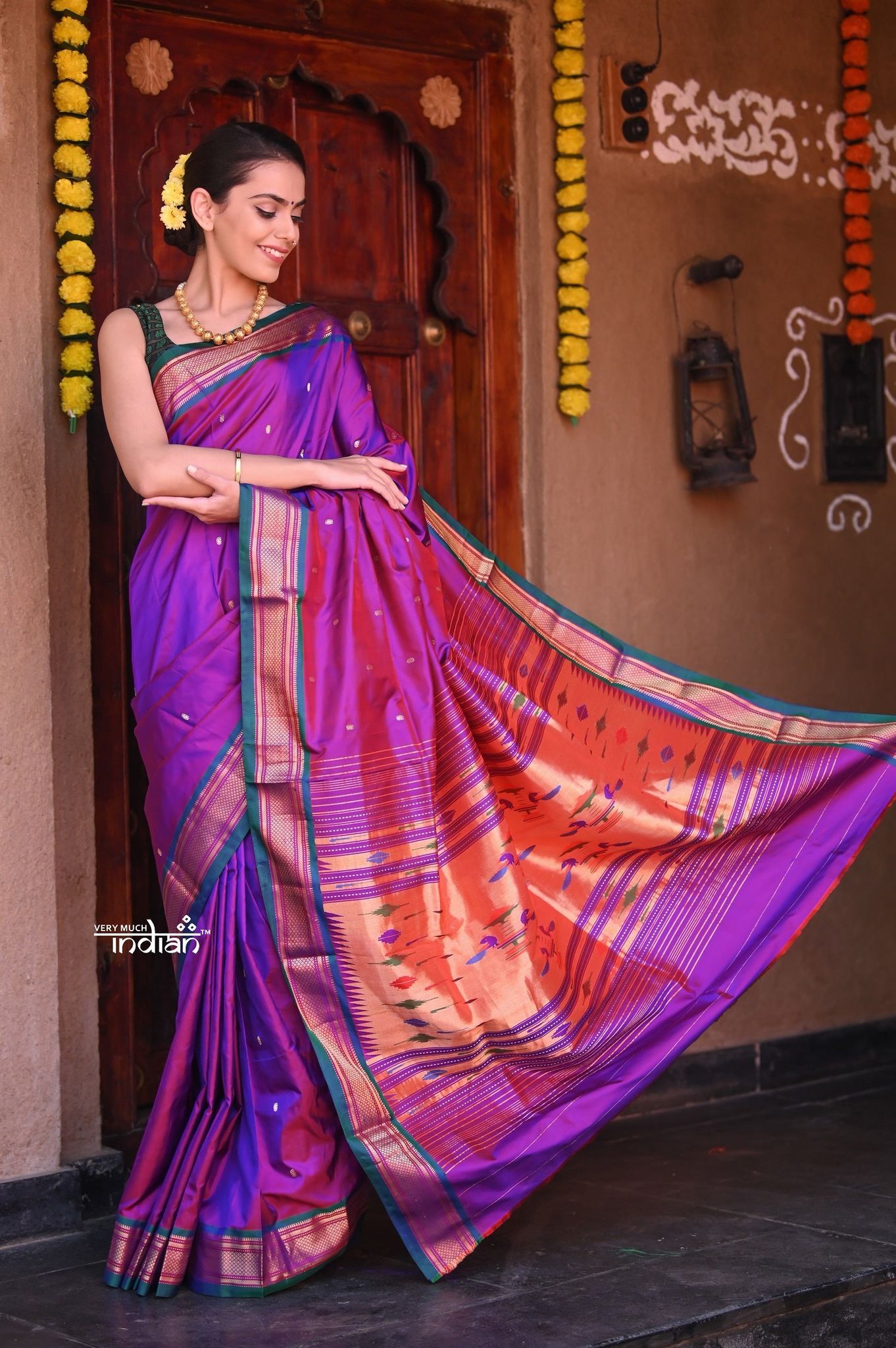 Raaga Heritage - Traditional Handloom Pure Silk Purplish Wine Paithani with Traditional Double Pallu