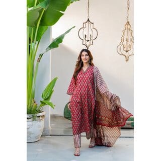 Elara Red Rayon Dupatta Kotachex Kurta Set For Women