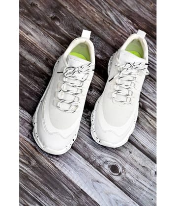 Akiko RETRICA White Men's Sneakers