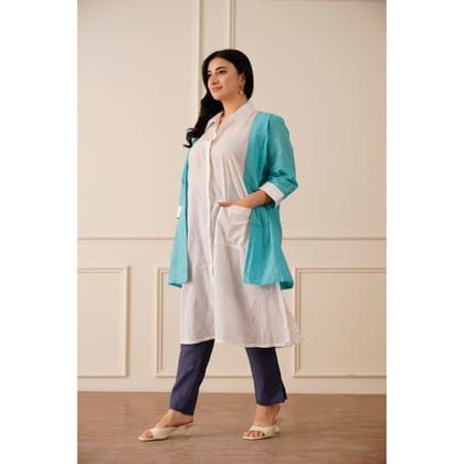 Artistic Impressions of Blue and White in 3 piece Set