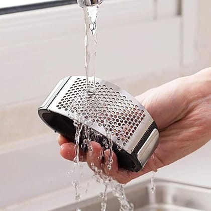 Kitchen Stainless Steel Garlic Press with Ergonomic Handle,Garlic Crusher, Handy Garlic Crusher, Kitchen Garlic Crushing Tool Stainless Steel (Multicolor)