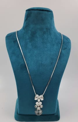 Necklace for women under 999rs