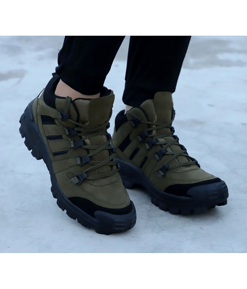Aadi Lifestyle Green Casual Shoes