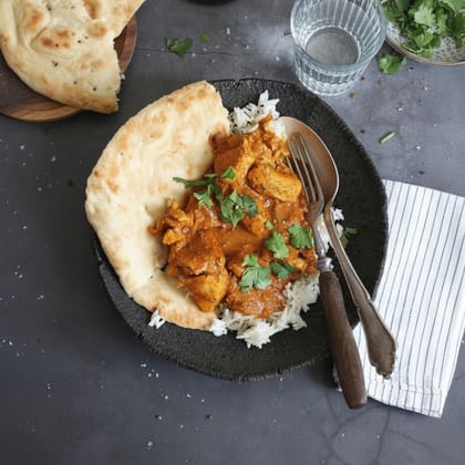Ready-to-Eat Chicken Curry with Rice and Naan - 230 gm - One individual ready-to-eat meal tray