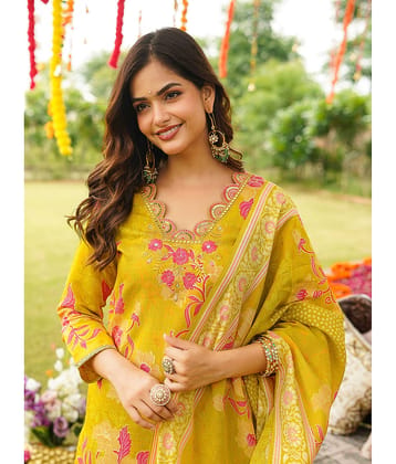 Vaamsi Women Viscose Embroidered Straight Kurti With Pants ( Yellow )