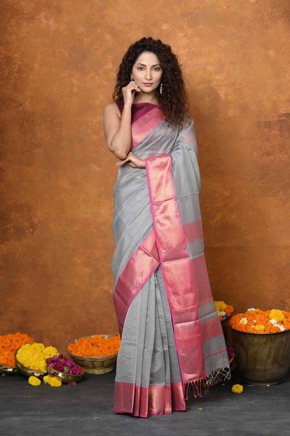 Handloom Cotton Silk Saree With Ari Checks & Sleek Golden Border~Grey