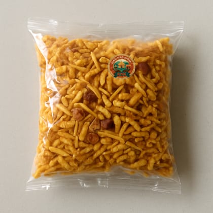 Kinu Nag Kiosk's traditional indian chivda snack