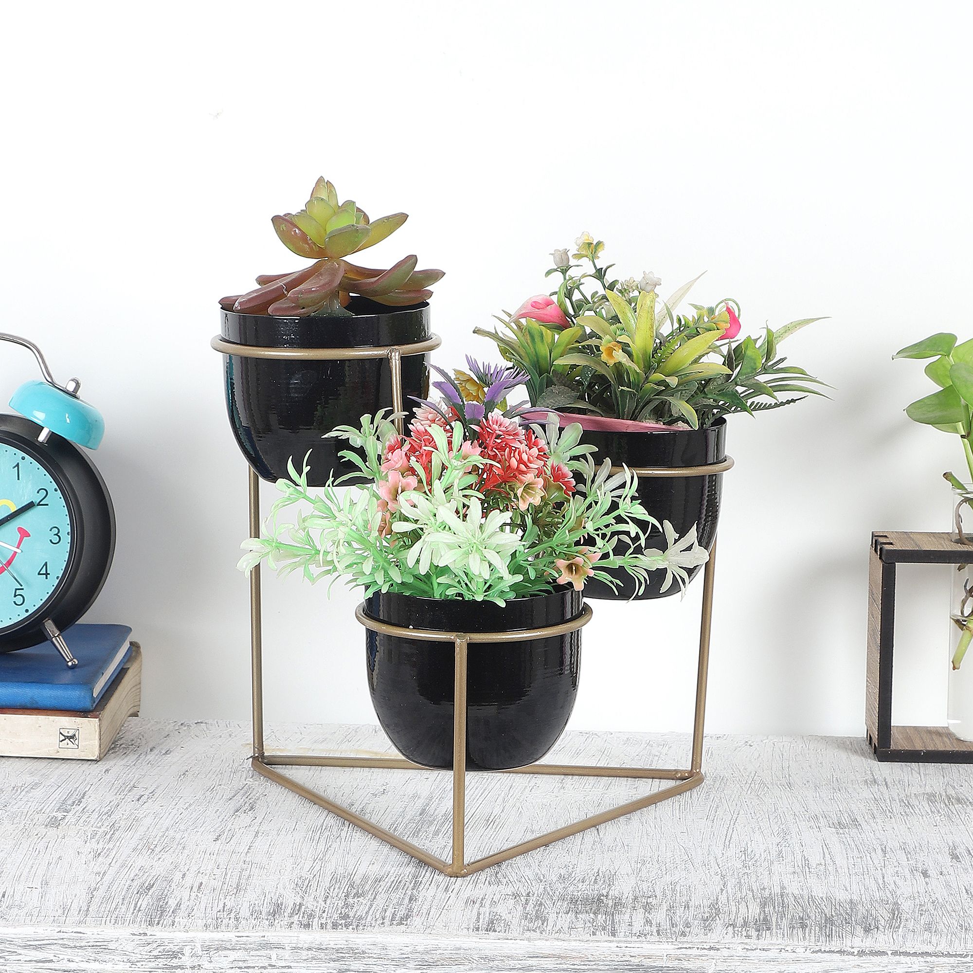 Triangle Stand Planter Gold & Black