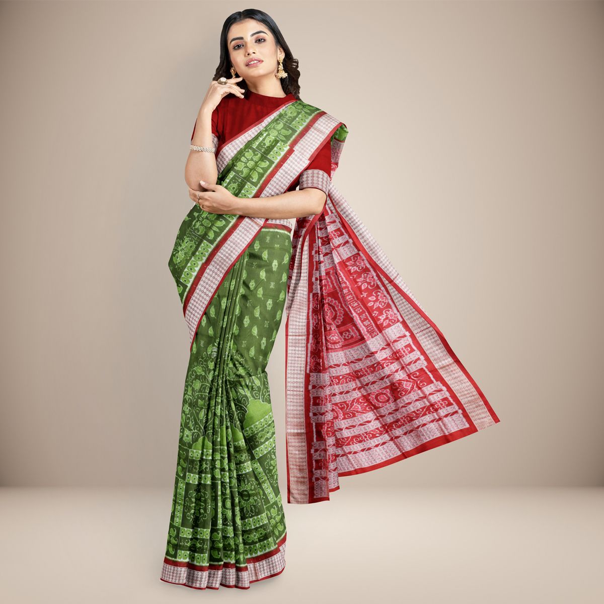Intricate Floral Motif Sambalpuri Silk Saree