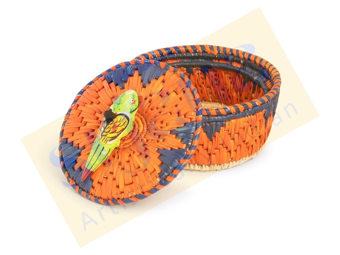Srjana Handwoven Moonj Grass Basket With Lid And Wooden Animal Handicrafts