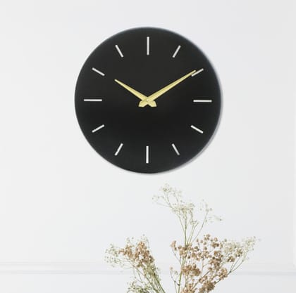 Cocovey Homes Decorative Black Round Analog Wall Clock Pack of 1
