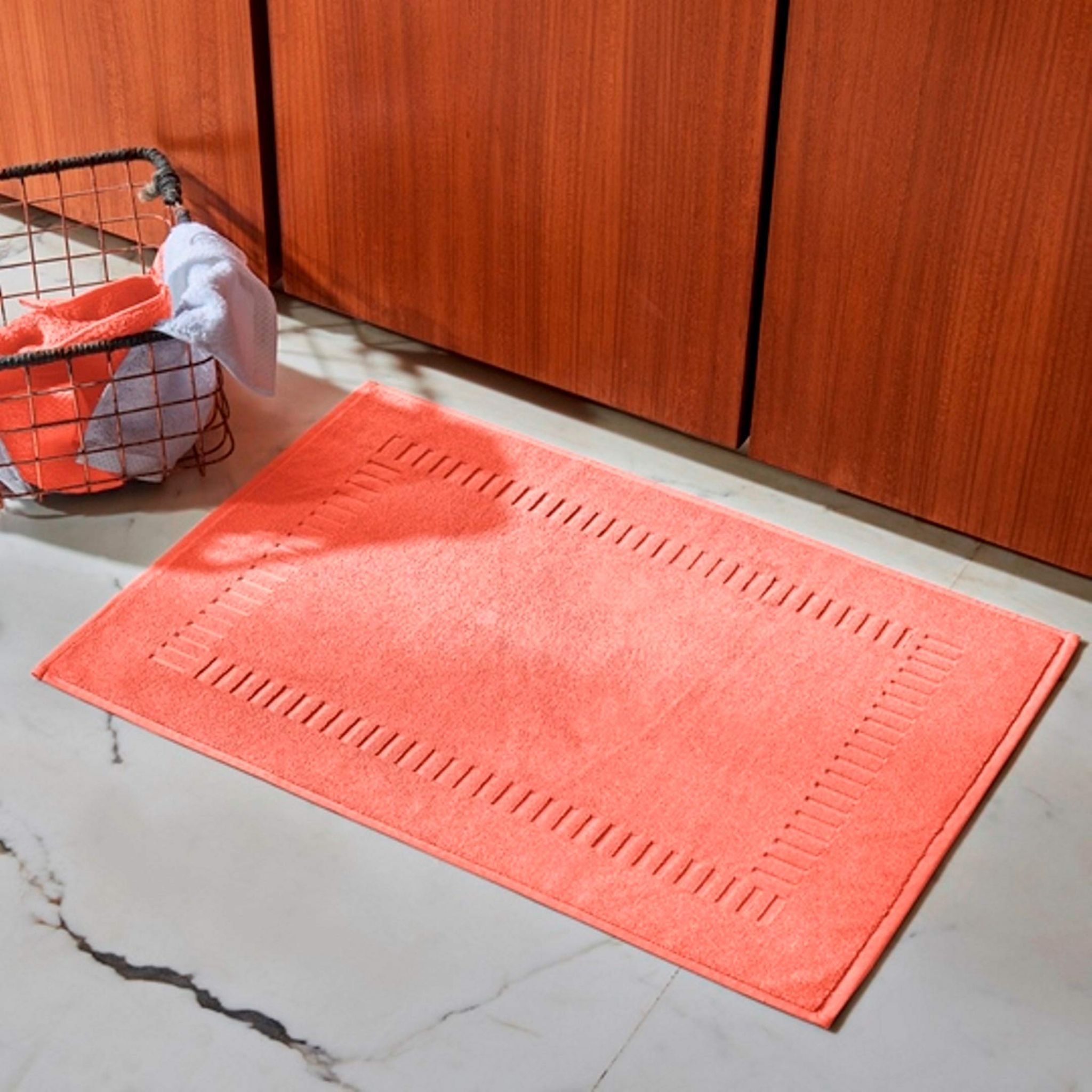 DDECOR - 550GSM Coral Bath Mat Red
