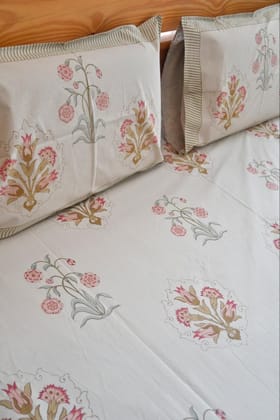 Gulbahaar Cotton Bedsheet : Timeless Elegance Super King (108 x 108) inches bedsheet