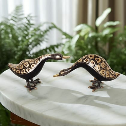 Handcrafted Brass Duck Pair Decorative Statue – Premium Finish, Height : 6 Inch (ANMAS211 A)