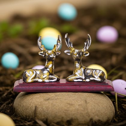Zinc Deer Pair Showpiece Statue with Wooden Base for Home & Table Decor, Height : 3 Inch (ANMAS068 A)