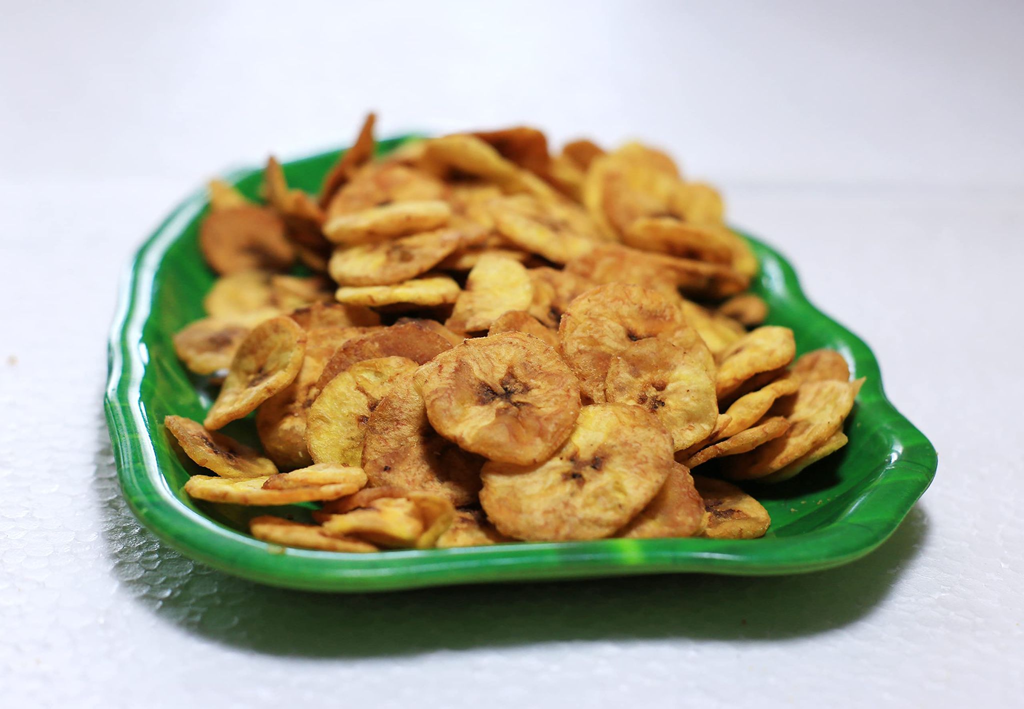 CRUNCHIZZ Authentic Kerala Style Yellow Banana Chips I Traditional South Indian Recipe I No Artificial Additives I Perfect Munchy Bites I Pack of One I
