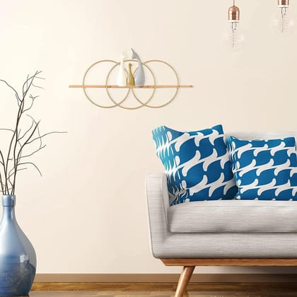 Modern Gold Geometric Wall Shelf - Stylish Metal Frame and Wooden Panel Storage Solution