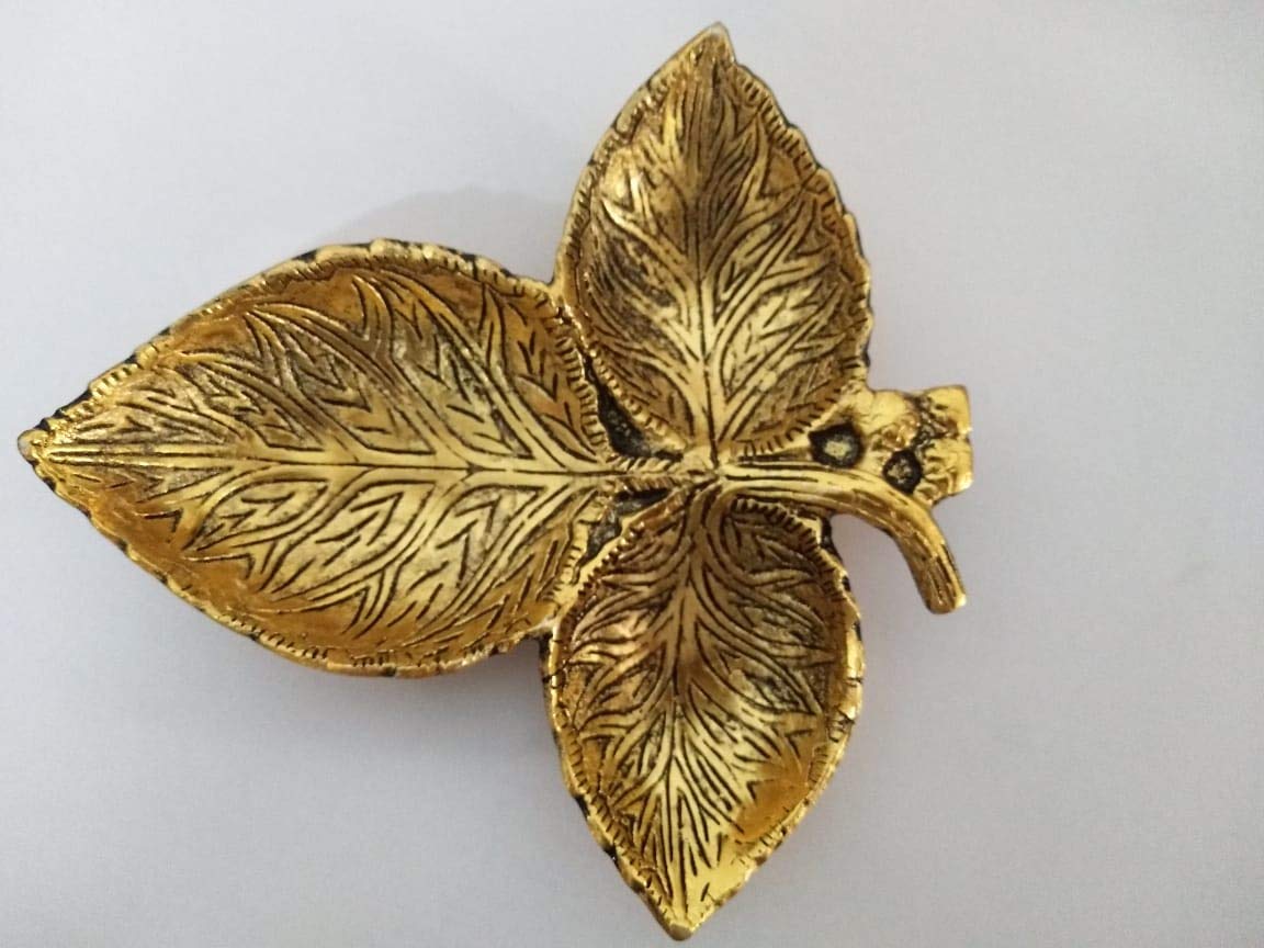 DreamKraft White Metal Tray for Dryfruit/Decoration/Table Decor Home Decor