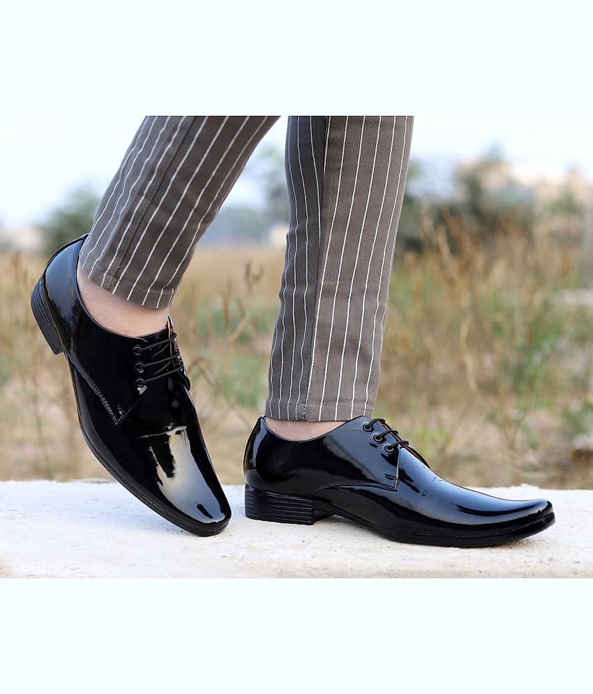 Aadi Black Men's Oxford Formal Shoes
