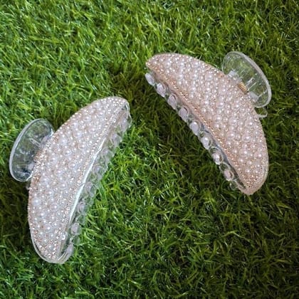 Festive White Hair Clip Hair Accessory