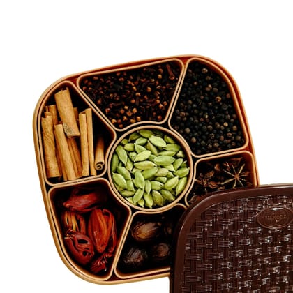 Kerala Spices Plastic Masala Box For Kitchen Spice Box Container 7 in 1 Masala Dabba Kerala Spices Plastic Masala Box For Kitchen Spice Box Container 7 in 1 Masala Dabba