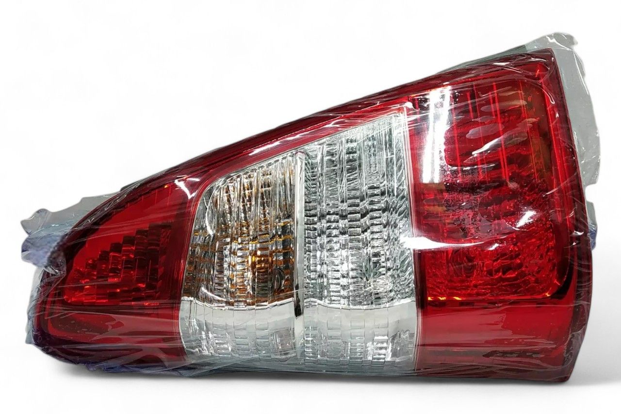 Toyota/Lexus Rear Tail Lamp - LH 81560-0K220