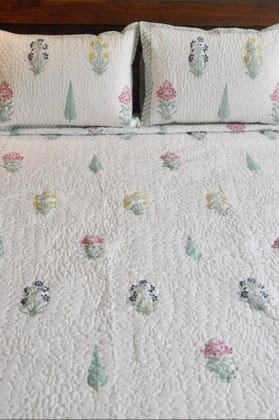 Classic Paanch Buta - Quilted Handblock Bedcover King size (90x108) Classic Paanch Buta - Quilted Handblock Bedcover King size (90x108)