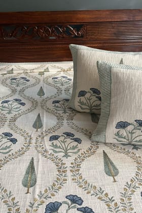 Cypress Mughal Jaal Handloom Bedcover Super King 108x108 inches Cypress Mughal Jaal Handloom Bedcover Super King 108x108 inches