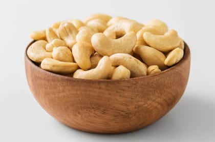 Whole Cashew Nuts W210 - 1 Kg