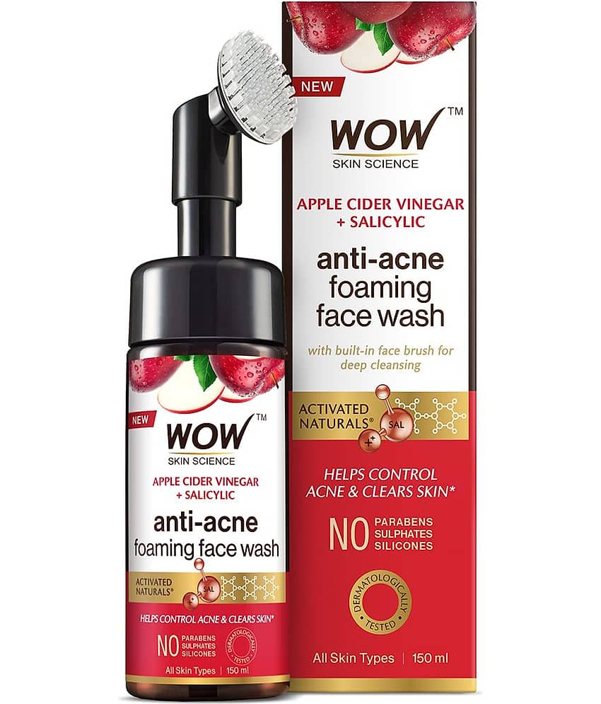 WOW Apple Cider Vinegar Foaming Face Wash - No Parabens, Sulphate and Silicones (With Built-In Brush), 150 ml